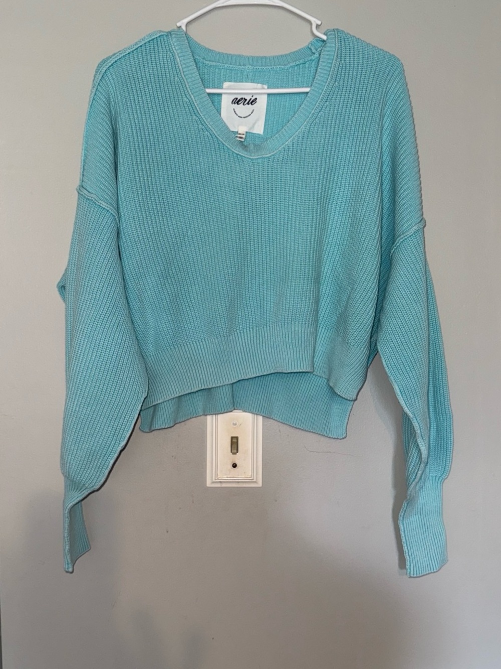 Aerie Women's V-Neck Cropped Sweater
